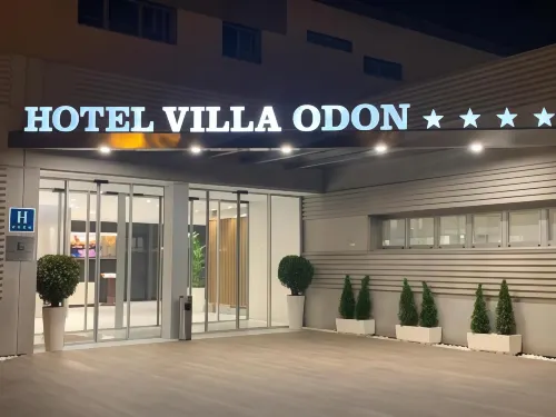 Hotel Villa Odon فنادق في فيلافيسيوسا دي أودون