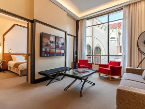 Five Seas by Inwood Hotels