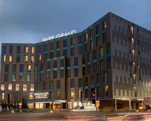 Park Grand Heathrow Hotels in Hounslow