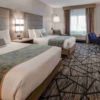 Best Western Plus Mid County Rooms