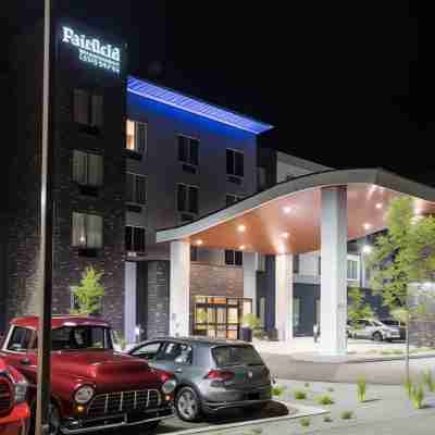 Fairfield Inn & Suites Penticton Hotel Exterior