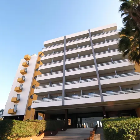 Hotel Luar