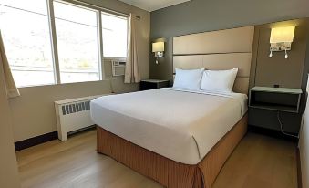 Canadas Best Value Inn & Suites Kamloops