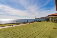 Albatroz Beach & Yacht Club Hotels in Canical