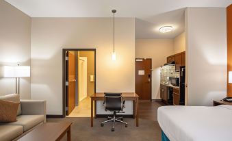 MainStay Suites Madison - Monona