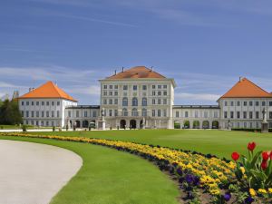 Courtyard Munich Garching