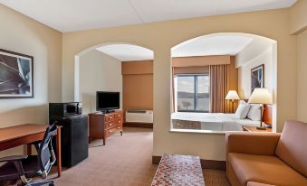 La Quinta Inn & Suites by Wyndham New Haven