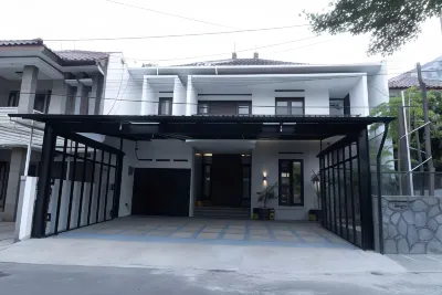 Radja House Cipaku Indah Hotel di Ledeng