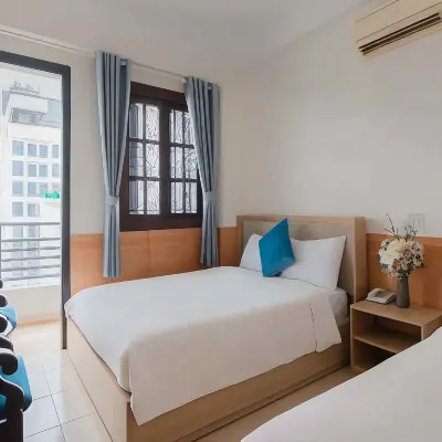 StarLight Nha Trang Hotels near Colorwaves Gallery