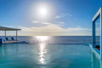 Lands End Hotels in Sandy Bay
