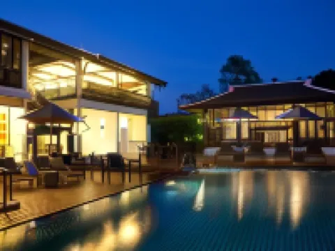 น้ำใสเขาสวย รีสอร์ท โรงแรมในระนอง