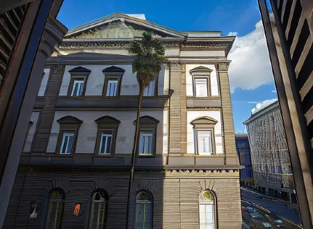 Umberto34-Luxury Home