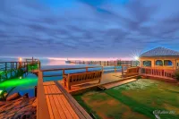 D&R Pelican Bay Resort Hotels in Fulton