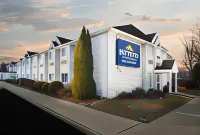 Microtel Inn & Suites by Wyndham Bethel/Danbury - Wifi