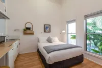 Gawler Townhouse U1 1 Bedroom Hotels in Davoren Park