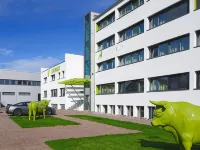 Bonnox Boardinghouse & Hotel Hotels near Dottendorf