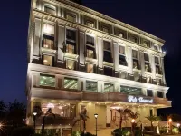 Tuli Imperial Hotels near Sitabuldi Fort