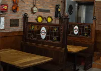 The Liverpool Pod Travel Hostel - parking