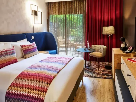 Cabot Bordeaux MGallery Collection Отели в г. Арсак