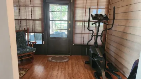 Spacious Ridge Manor Villa with BBQ, Screened Lanai, and Views