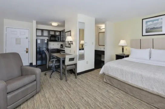 Candlewood Suites DALLAS MARKET CNTR-LOVE FIELD by IHG