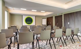 B&B Hotel Lille Lillenium Eurasanté