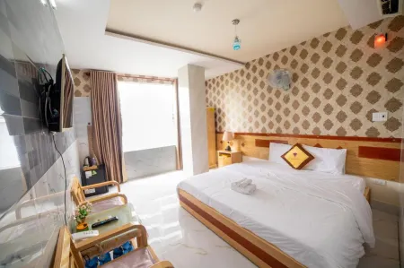 Yen Vy 04 Luxury Hotel