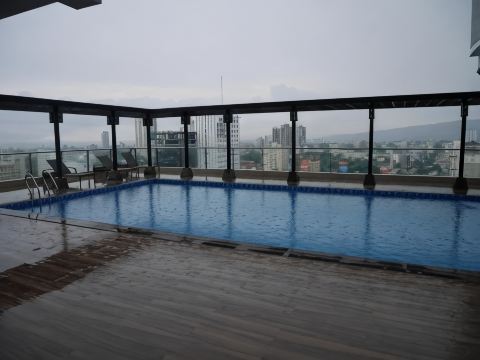 Trillium Residences in Ayala with Wifi & Netflix