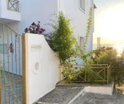 Beachfront 4-Bed Luxury Suite - Agios Gordios, Corfu, Greece