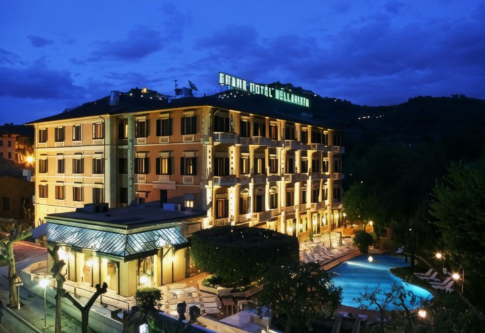 hotel overview picture