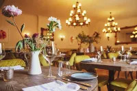 The Old Crown Coaching Inn Hotel a Woolstone