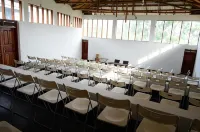 Koi Koi, Fort Portal Hotels in Kabarole