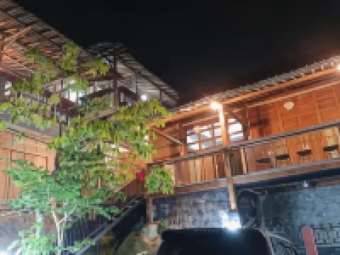 Omah Singo Stay & Resto Yogyakarta Hotels in Piyungan
