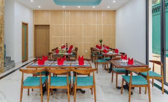 La Playa Ha Long Hotel