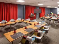ibis London Luton Airport Hotels in Harpenden