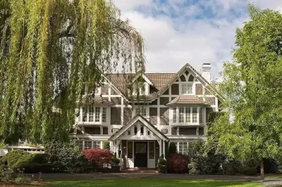 Historic Mansion Hotels near Walla Walla Community College