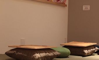 Guesthouse Coco Hiroshima (Female Only)