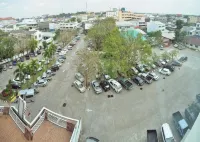 Khon Kaen Hotel - parking