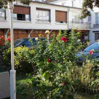 Hôtel du Cheval Rouge Hotel Exterior