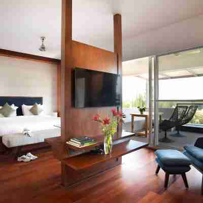 Clover Greens Golf Course and Resort Rooms