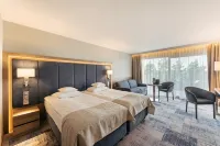 Hotel Senator