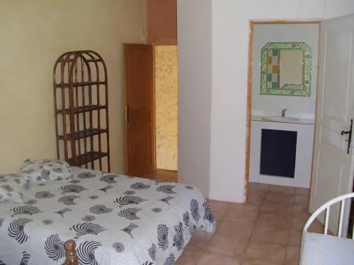 House 'Côté Sud فنادق في Orthoux-Serignac-Quilhan