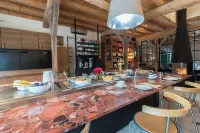 La Pasteliere Hotel a Saint-Sulpice-la-Pointe