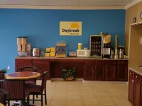 Days Inn by Wyndham Leesville - Desayuno