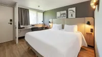 Campanile Epone Hotels in Villiers-le-Mahieu