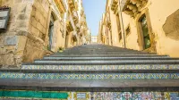 A Due Passi Dalla Scalinata Rooms Hotels in Caltagirone