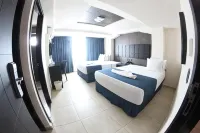 Hotel Portonovo Plaza Malecon