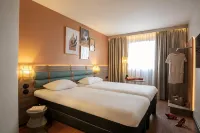 Hôtel Ibis Golfe de Saint Tropez Hôtels à : La Croix-Valmer
