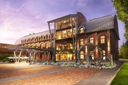 Młyn Jacka Hotel & Spa Отели в г. Paszkowka