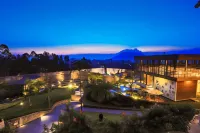 Sunsetfalls Gardens and Resort
